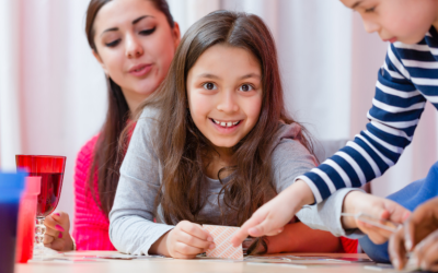 Consejos y estrategias sobre cómo mantener felices a los niños en casa